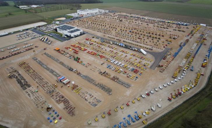 French contractor Eiffage Travaux Publics will sell more than 80 Volvo and Caterpillar equipment items in the auction St Aubin auction site