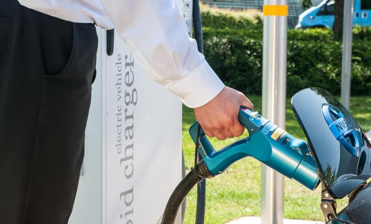The use of EVs in Northern Europe will benefit from EU investment in a study aimed at finding out how to develop their use siemens ev etihad