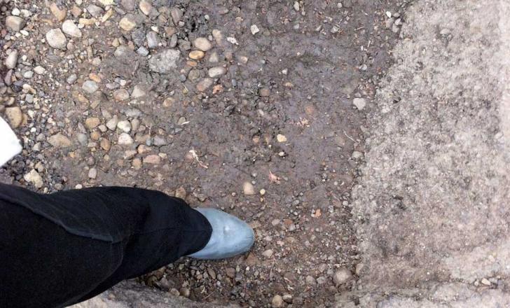 Government should step up the fight against potholes Fight aganist potholes
