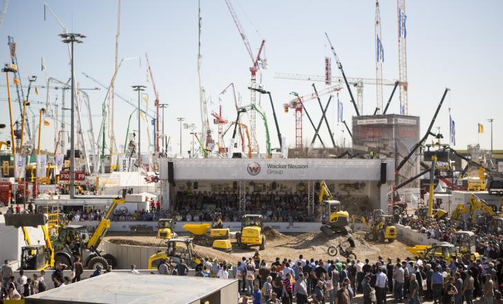 bauma: much machinery in Munich bauma Munich 2013 show