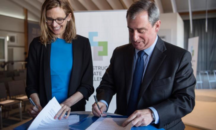 Going green: WorldGBC’s Wills and Volvo CE president Weissburg WorldGBC’s Wills and Volvo CE president Weissburg