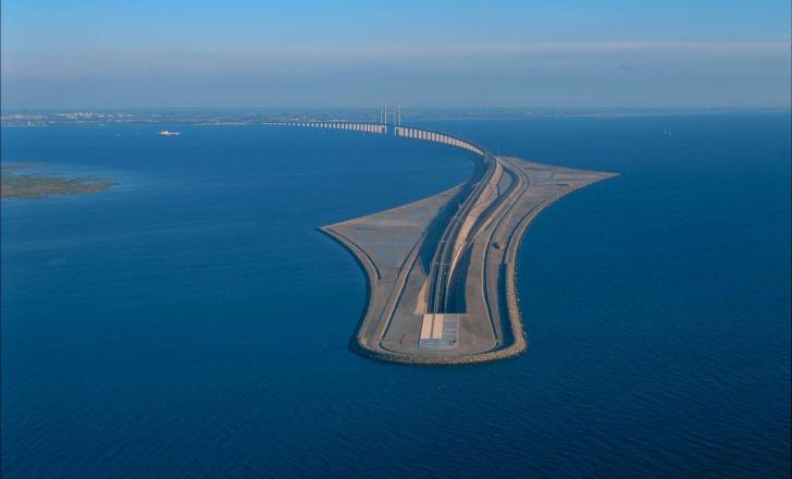 The Sweden-to-Denmark Oresund Bridge: a template for a Scotland-Ireland crossing? (photo: Drago Prvulovic) 2002111964-1600px.jpg