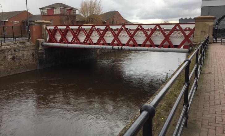 1889 and still going: Newhall Road Bridge over the River Don in Sheffield, England May 2018 - UK-AmeySheffield-1.jpg