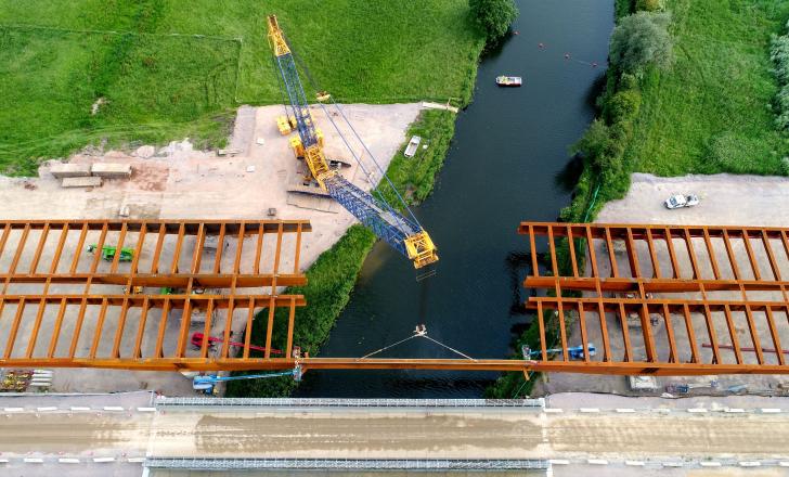 The A14 Viaduct being installed over the River Great Ouse CBUK-A14 Viaduct.jpg