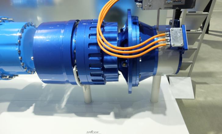 The rugged electric drive package from Dana is now in field-testing Dana DSCF1905.jpg
