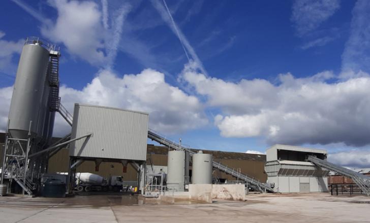 The new plant will help meet high demand for concrete in the Manchester area Aggregates-Industries-Manchester.jpg