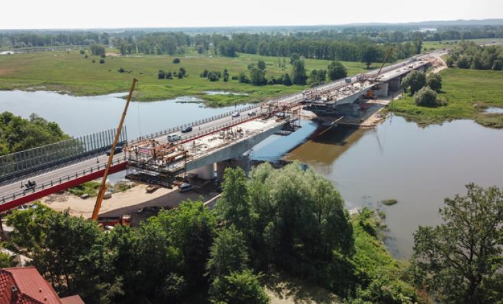 Technology supplied by ULMA is assisting with the construction of a new expressway bridge close to Cigacice in Poland MS4B Bridge Poland ULMA2.jpg