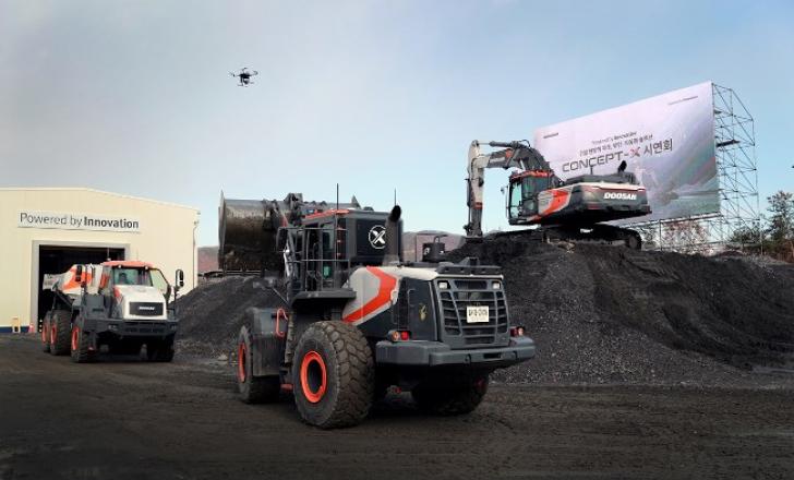 Doosan Infracore has unveiled its state-of-the-art 'Concept-X' construction jobsite control solution during a special demonstration event in South Korea Doosan Infracore 'Concept-X' pic 1