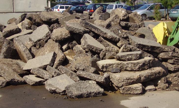Recycled asphalt pavement (RAP) use is increasing slowly in the EU - image © courtesy of Mike Woof