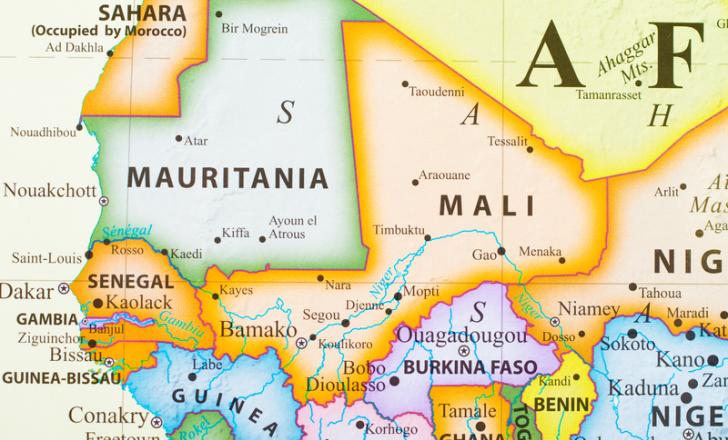 Sandwiched in between Algeria, Niger, Burkina Faso, Ivory Coast, Guinea, Senegal and Mauretania, landlocked Mali depends heavily on its transport connections – image © courtesy of Rosevite2000, Dreamstime.com