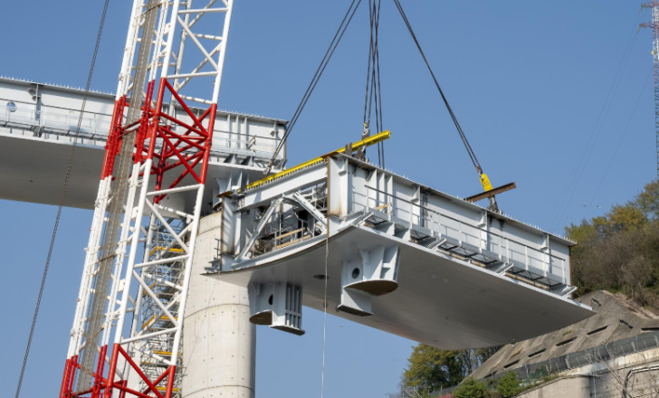 Genoa’s new bridge will benefit from continuous monitoring of its structure - image © courtesy Salini Impregilo/PerGenova
