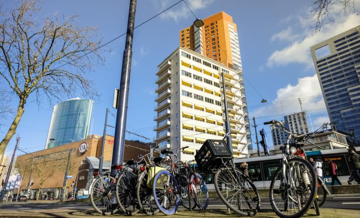 Some Rotterdam bicycles not socially distancing (photo © Marcelmaaktfotoos/Dreamstime)