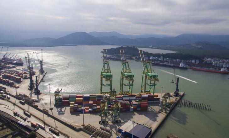 Momentum is gathering for the new link to Santos Port in Brazil – image courtesy of © Paulo Vilela, Dreamstime.com