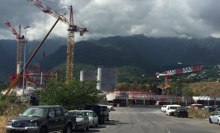The project to build the new coastal road for Réunion Island faces further delays