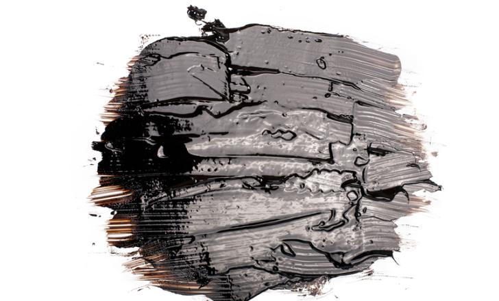 Naturally occurring tar is only found in a comparatively places worldwide – image courtesy of © Andras Csontos, Dreamstime.com