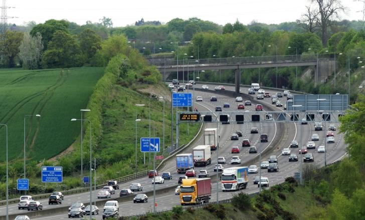 Many sections of the London orbital M25 motorway are concrete (image © Peter Fleming/Dreamstime)