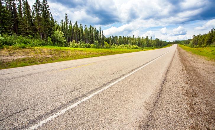Canada’s provincial Alberta government said traffic on Highway 40 has increased by around 70 per cent in five years to 10,000 vehicles daily (image © Siegfried Schnepf/Dreamstime)