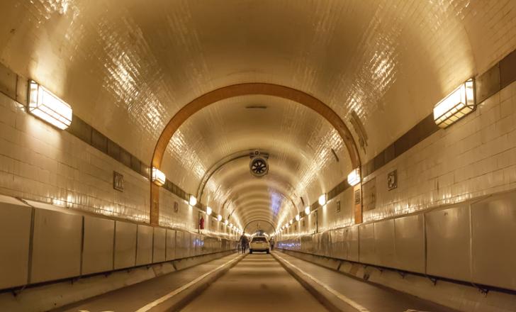 Hamburg’s historic Elbtunnel will be fully refurbished by 2026 – image courtesy of © Yayanus, Dreamstime.com