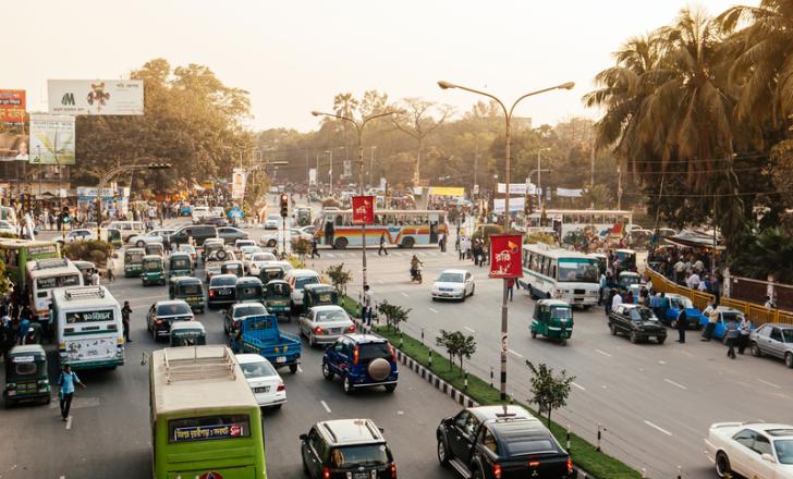 The new elevated expressway around Dhaka in Bangladesh will revitalise the city – image courtesy of © Nuvisage, Dreamstime.com