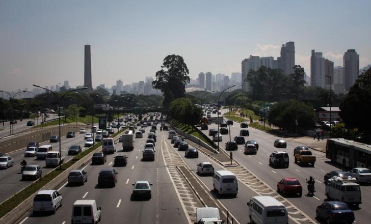 Work in the Brazilian city will cover around 5.87 million square meters of highway (image © Rosie Young/Dreamstime)