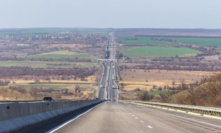 The changes will help the recovery of road infrastructure in the Ukraine, according to UNITE, the Ukrainian Infrastructure Association (image © Larysa Shcherbyna/Dreamstime)