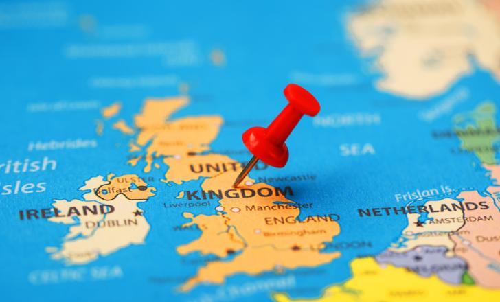 A new grant will help pay for green roads in the UK – image courtesy of © Aleksandr Grechanyuk | Dreamstime.com