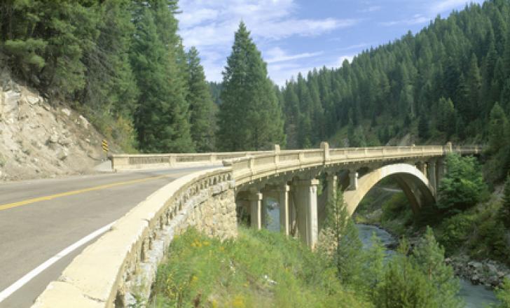 There are questions as to how many bridges in the US can cope with the weight of heavy trucks – image courtesy of © Joe Sohm | Dreamstime.com There are questions as to how many bridges in the US can cope with the weight of heavy trucks – image courtesy of © Joe Sohm | Dreamstime.com