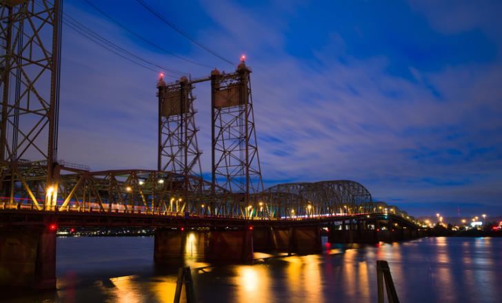 A new bridge link is required to carry I-5 between Washinton State and Oregon State in the US - image courtesy of © Vitpho | Dreamstime.com