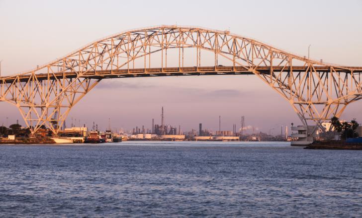 The new bridge will replace the existing structure – image courtesy of © Benkrut Dreamstime.com