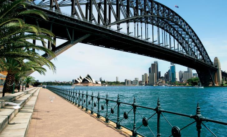 The Kewatkhali Bridge will be similar to Australia's Sydney Harbour Bridge, pictured, and the largest steel arch bridge in Bangladesh (image © Ron Sumners/Dreamstime)