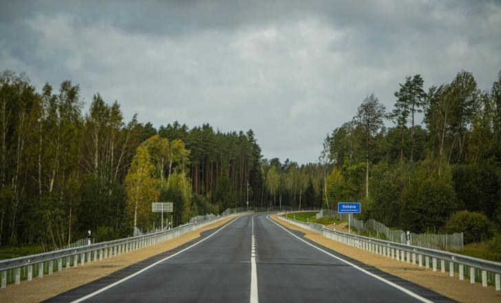 Kapsch for Kekava: the nearly 18km-long bypass is part of the A7 Bauska Highway, one of Latvia’s busiest roads with an average daily traffic volume of 17,000 vehicles and up to more than 25,000 at peak periods (image © Renars Koris/Latvian State Roads - LVC, Latvijas Valsts Celi)
