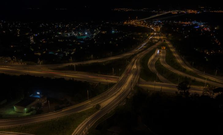 VINCI Highways says the adaptive lighting system, combined with the energy performance of the LED lights, will reduce annual energy consumption for night lighting by up to 75% (image courtesy VINCI Highways)