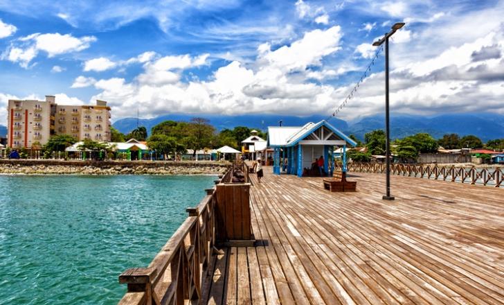 A new highway will connect the port city of La Ceiba in Honduras with the inland city of El Progreso – image courtesy of © Wirestock | Dreamstime.com