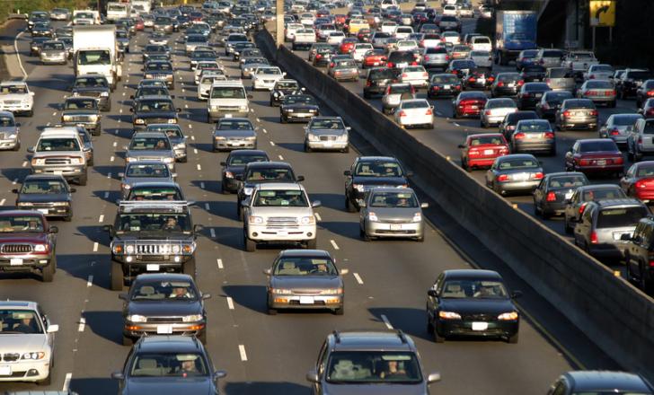 New road works will help reduce congestion in California – image courtesy of © Roza|Dreamstime.com