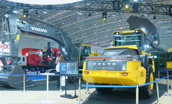 The company continued its rollout of electric construction solutions and introduced zero-emission machines to new regions, including Australia and the UAE