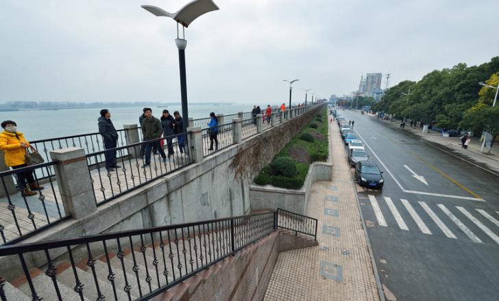 A new bridge will span the Yangtze River at Anqing, carrying both road and rail connections – image courtesy of © Xin Hua| Dreamstime.com