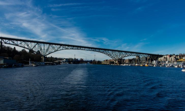 A new bridge will be built in Seattle – image courtesy of © Dan Kelley | Dreamstime.com