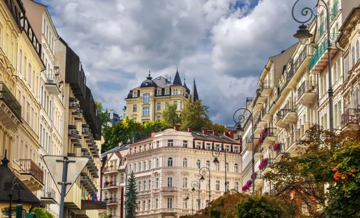 New road projects are planned for the Czech Republic, boosting transport around Sadová, Plotište Sázava, Bošov and Knínice – image courtesy of © Boris Breytman, Dreamstime.com