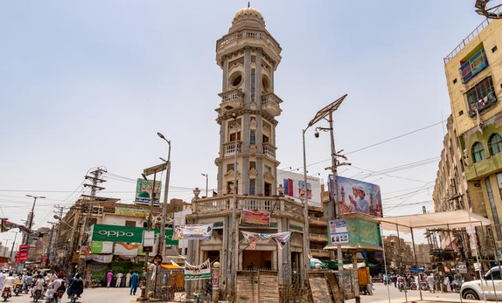 The cost of the road linking Sukkur and Hyderabad in Pakistan has climbed considerably – image courtesy of © Aleksandar Pavlovic| Dreamstime.com