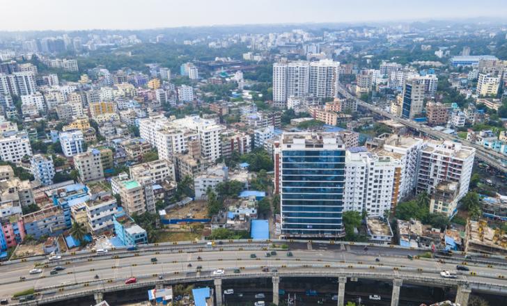 Highway upgrade work in Chattagram, Bangladesh, will cut congestion and boost transport efficiency to and from the city’s port, the country’s largest – image courtesy of © Md Zakir Hossain| Dreamstime.com