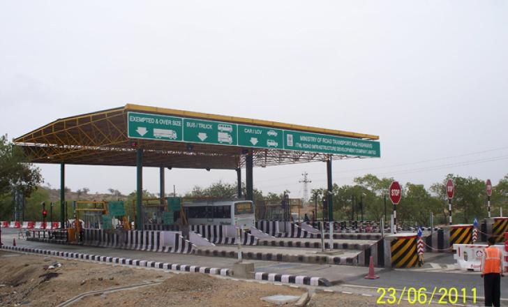 Highway No 8 is one of a series of new tolled links being built in India New toll on Highway No 8 in India