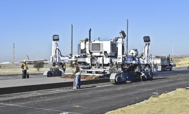 Guntert & Zimmerman is now offering its new S600 paver worldwide Guntert & Zimmerman S600 paver