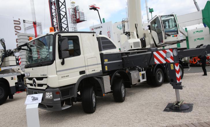 Terex Roadmaster 5300 Truck Mounted Crane, live at INTERMAT 2012 Terex Roadmaster 5300 Truck Mounted Crane, live at INTERMAT 2012