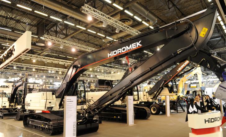Hidromek HMK220LC crawler excavator LIVE at INTERMAT 2012 Hidromek_HMK220LC