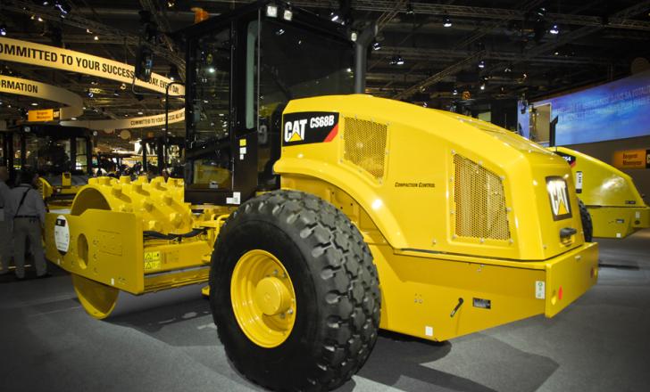 Caterpillar Paving CS68B soil compactor LIVE at INTERMAT 2012 Caterpillar_CS68B