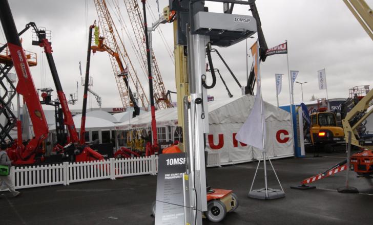 The 10MSP is one of a family of stock pickers JLG 10MPSP