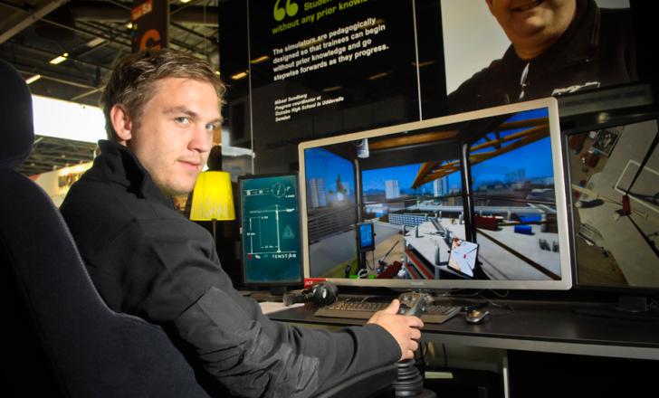 Tenstar’s training simulators for new construction machine operators reduce company training costs, such as fuel and maintenance bills associated with real machine training. IN A 12 D5 P11 3