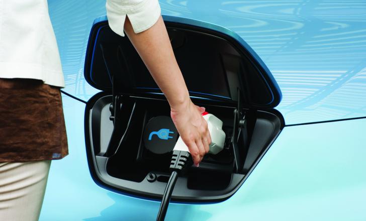 Electric charging infrastructure will be crucial for the development of the electric market Nissan leaf charging