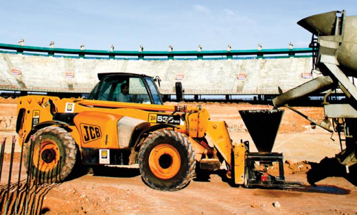 A JCB Loadall telescopic handler takes on concrete for the stadium refurbishment
Brazil JCB