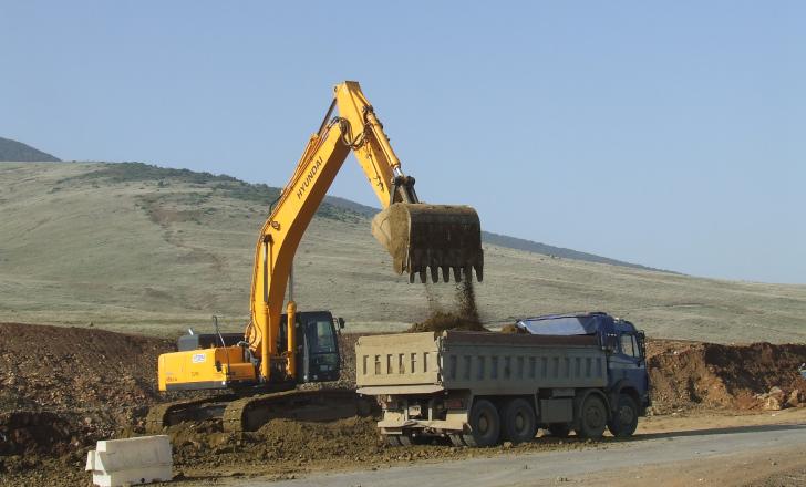 Greece’s E65 highway is one of several new tolled routes in the country Greece’s E65 highway under construction
